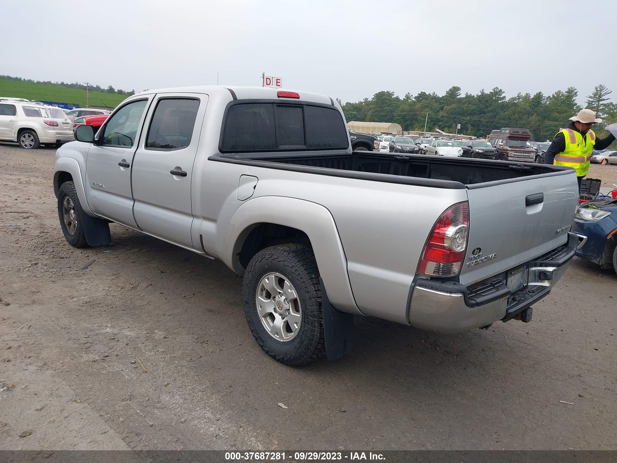 Photo 2 VIN: 3TMMU52N69M009291 - TOYOTA TACOMA 