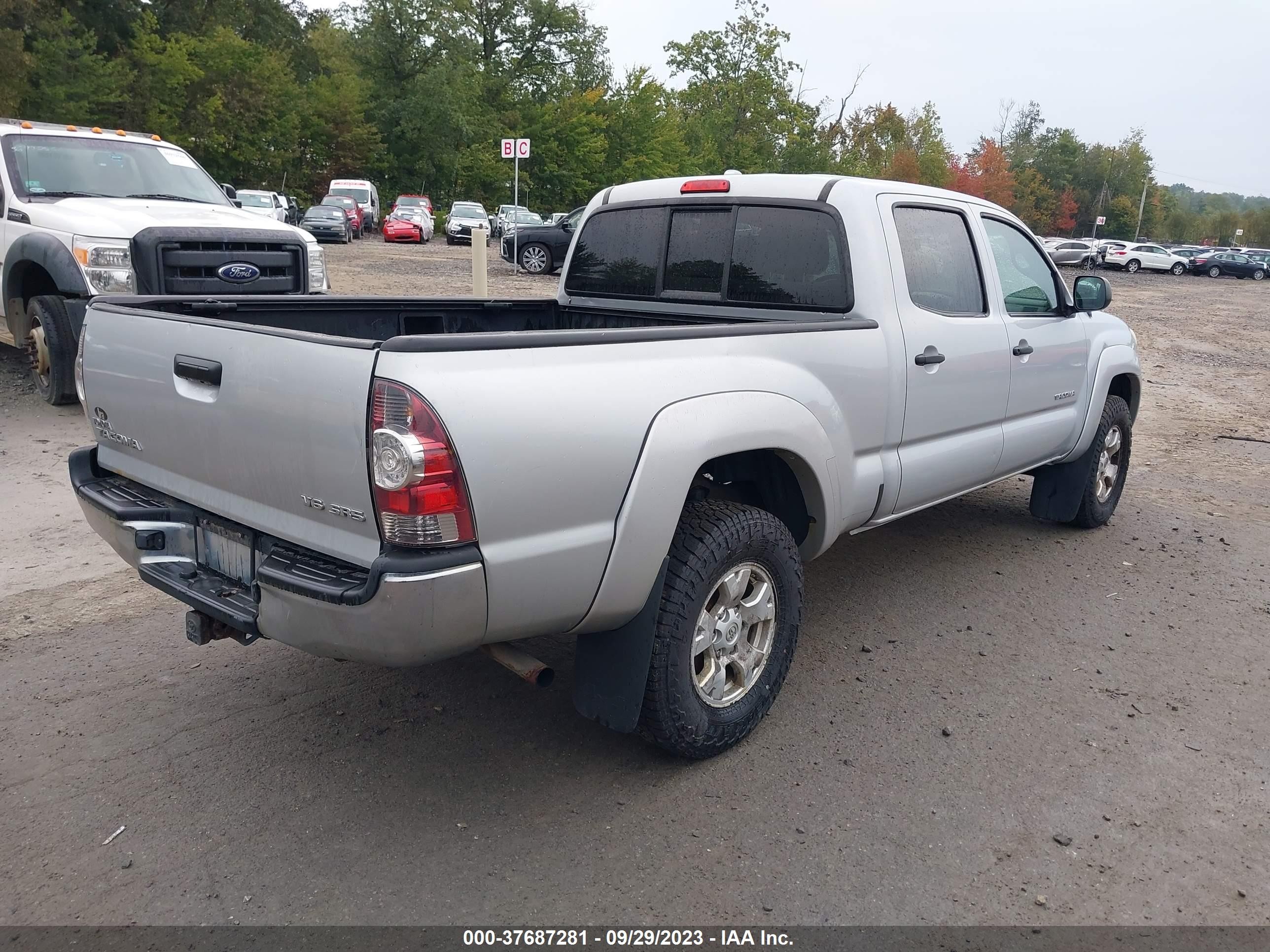 Photo 3 VIN: 3TMMU52N69M009291 - TOYOTA TACOMA 