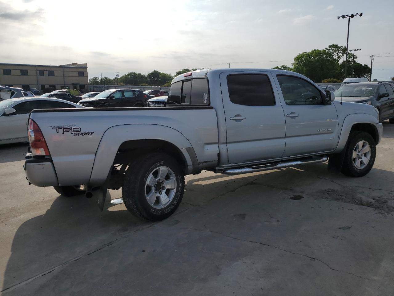 Photo 2 VIN: 3TMMU52N69M012966 - TOYOTA TACOMA 