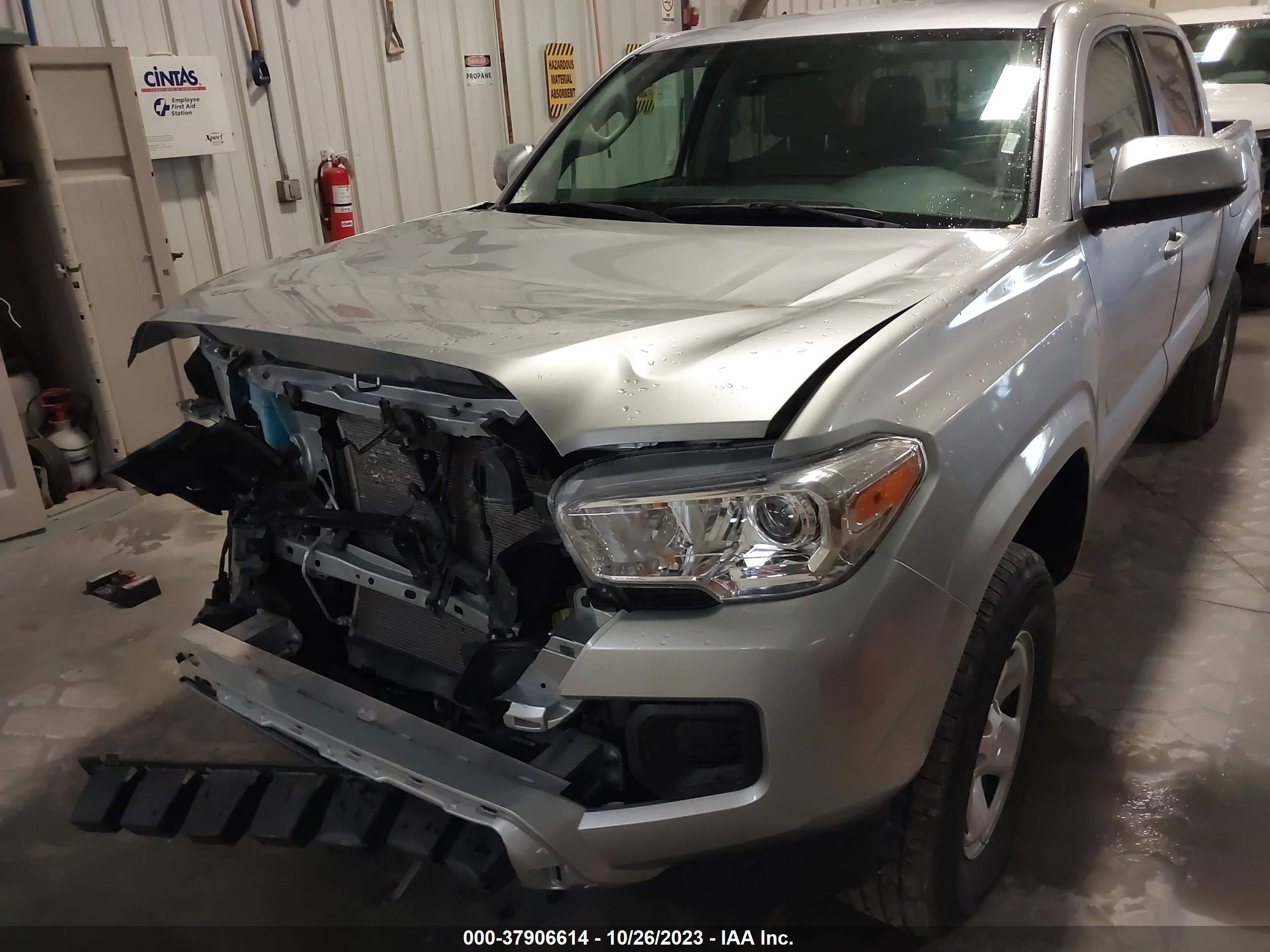 Photo 1 VIN: 3TYAX5GNXNT040867 - TOYOTA TACOMA 