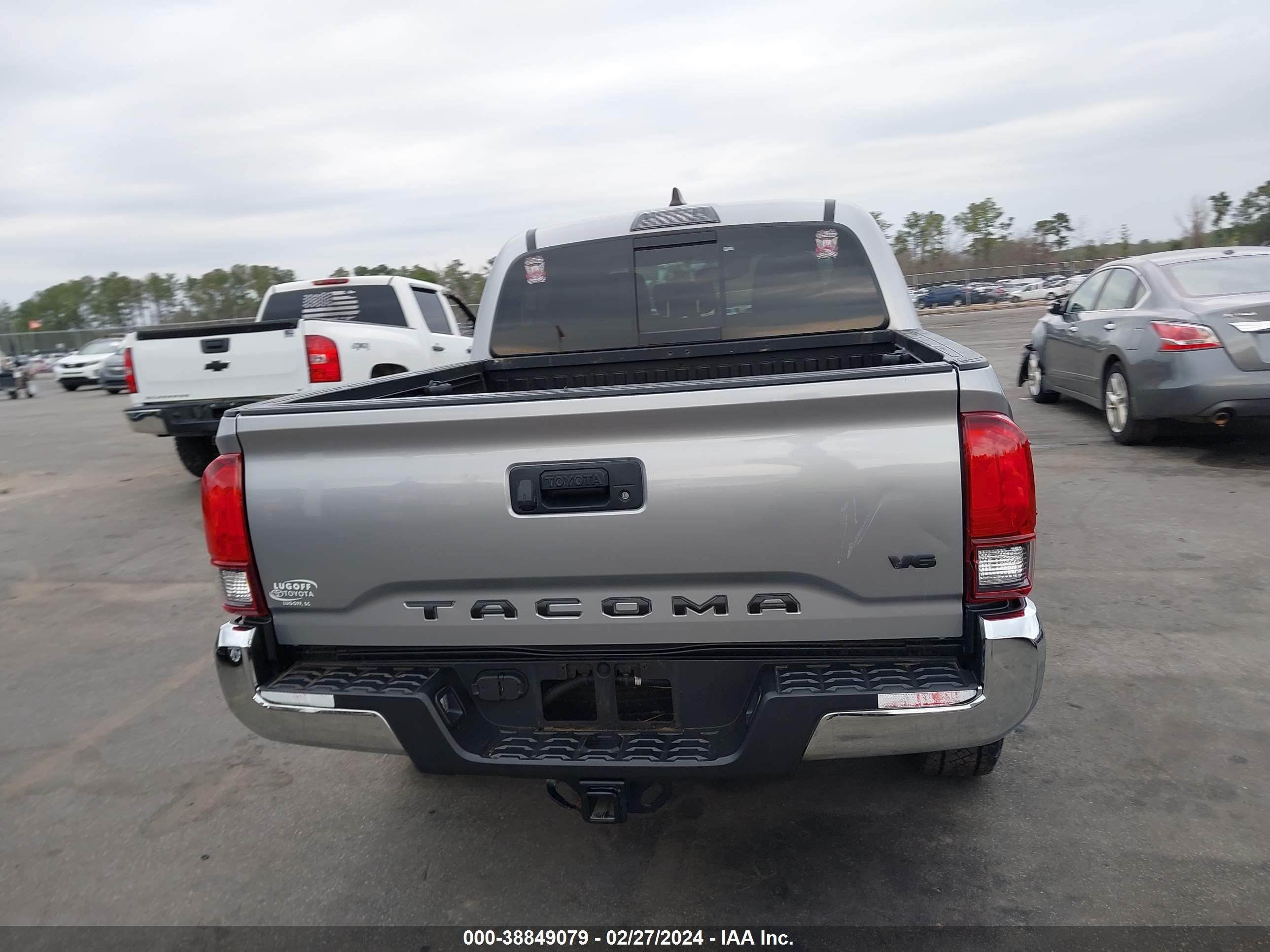 Photo 15 VIN: 3TYAZ5CN0MT003602 - TOYOTA TACOMA 