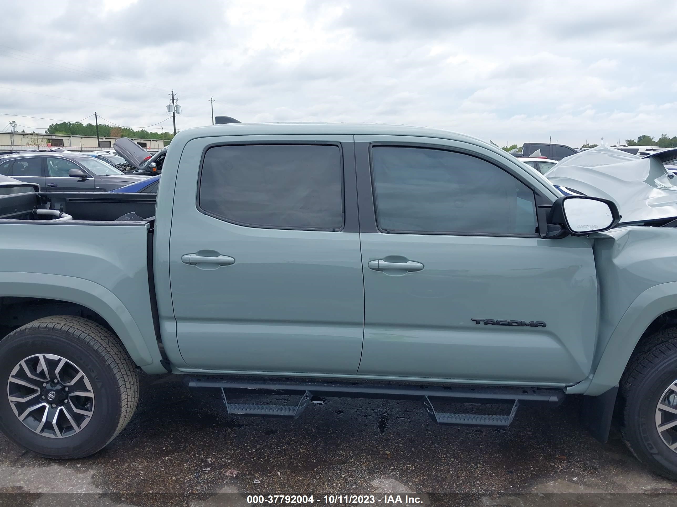 Photo 12 VIN: 3TYAZ5CN2PT029185 - TOYOTA TACOMA 