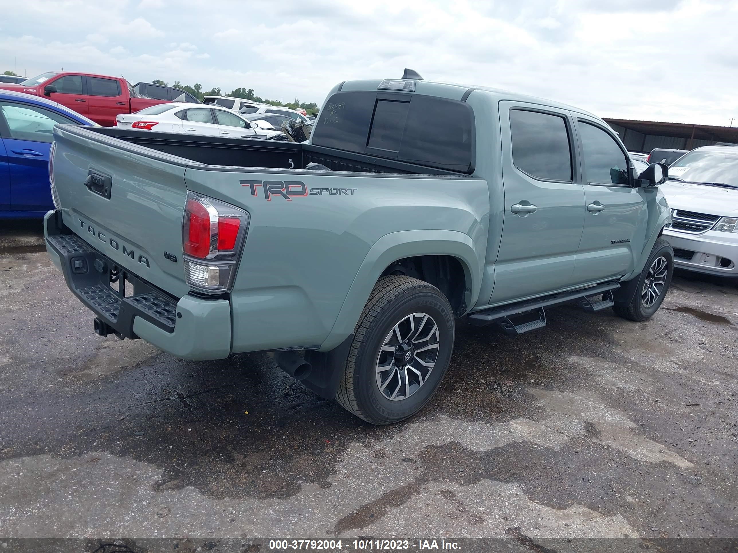 Photo 3 VIN: 3TYAZ5CN2PT029185 - TOYOTA TACOMA 