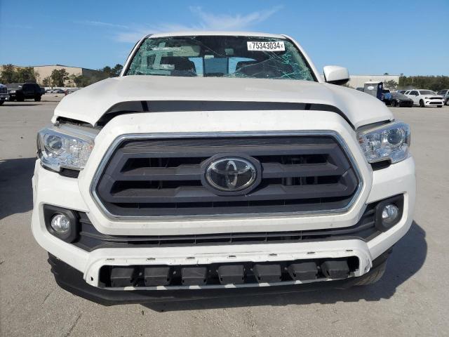 Photo 4 VIN: 3TYAZ5CN7MT005296 - TOYOTA TACOMA DOU 