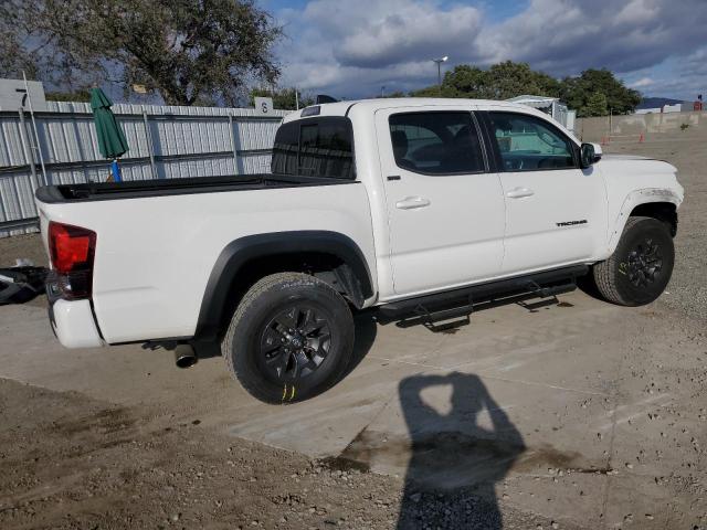 Photo 2 VIN: 3TYCZ5AN1MT022672 - TOYOTA TACOMA DOU 