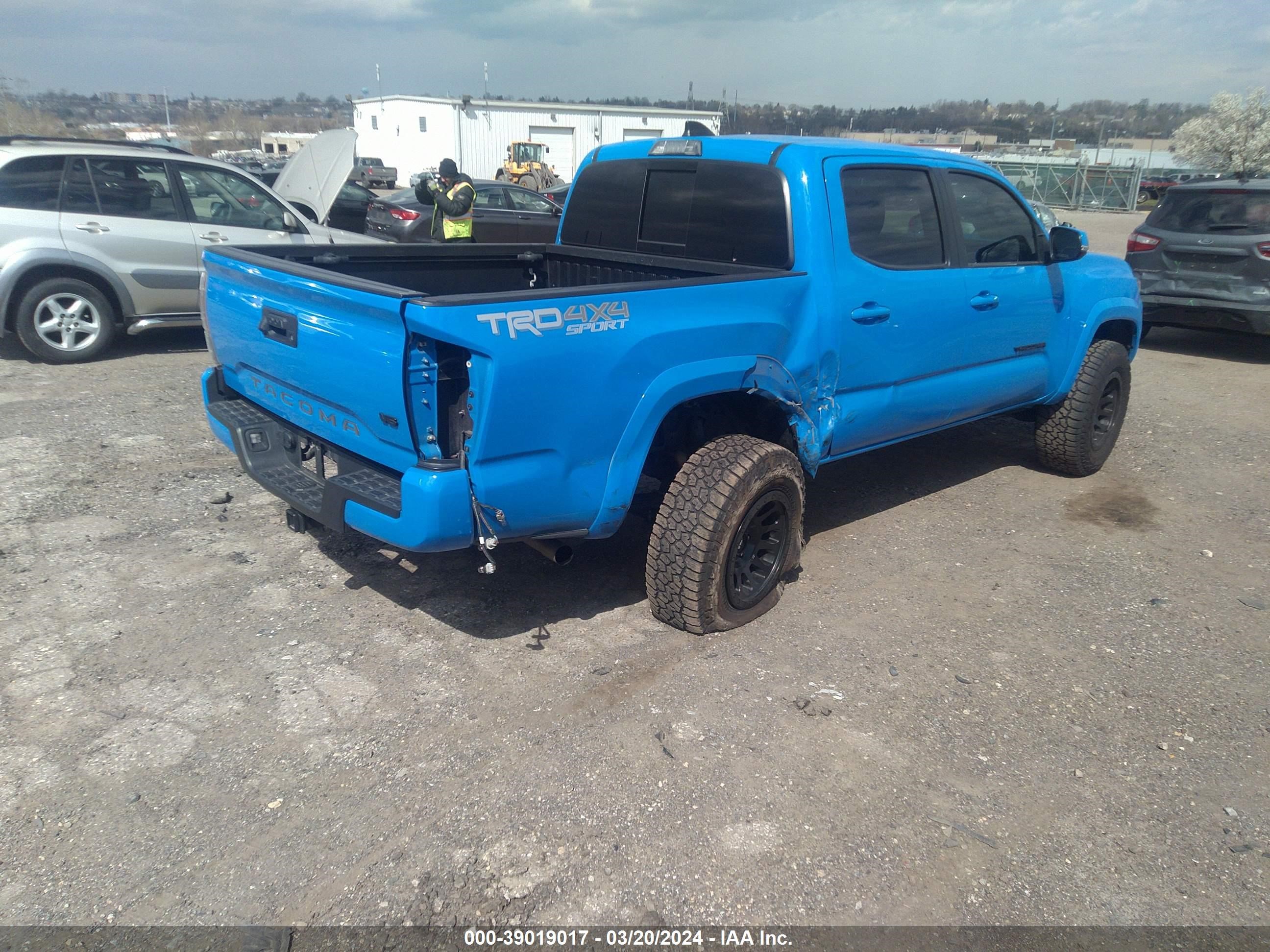 Photo 3 VIN: 3TYCZ5AN2MT022910 - TOYOTA TACOMA 