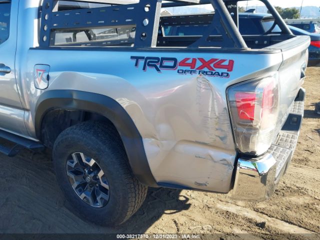 Photo 5 VIN: 3TYCZ5AN2NT077598 - TOYOTA TACOMA 4WD 