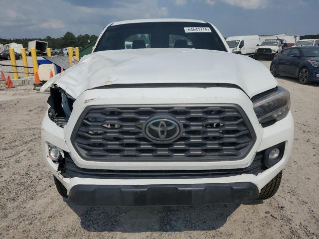 Photo 4 VIN: 3TYCZ5AN3NT087198 - TOYOTA TACOMA DOU 