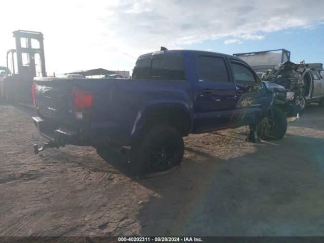 Photo 3 VIN: 3TYCZ5AN3NT103870 - TOYOTA TACOMA 