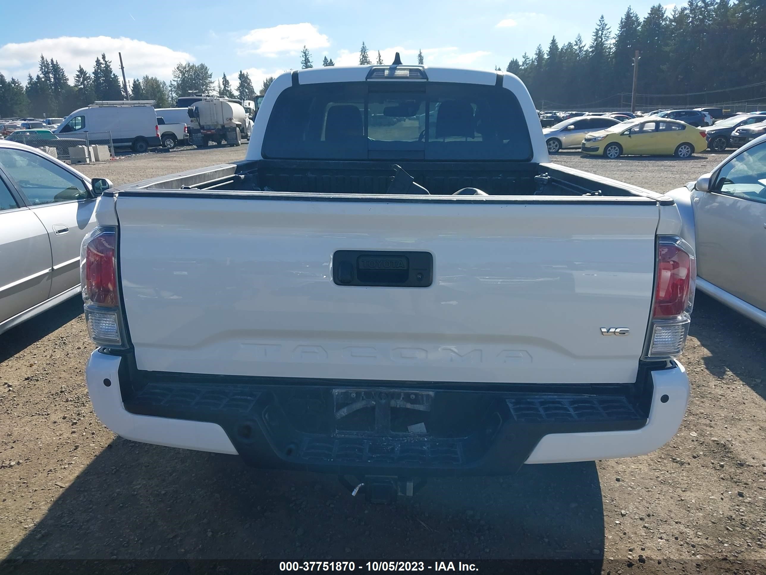 Photo 16 VIN: 3TYCZ5AN4MT052099 - TOYOTA TACOMA 