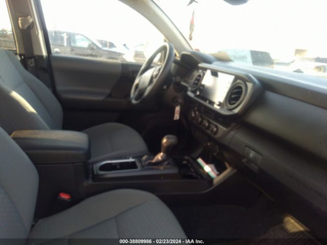 Photo 4 VIN: 3TYCZ5AN5MT010895 - TOYOTA TACOMA 