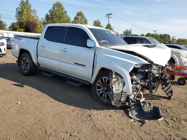 Photo 3 VIN: 3TYCZ5AN5NT068331 - TOYOTA TACOMA DOU 