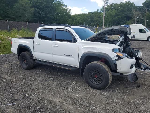 Photo 3 VIN: 3TYCZ5AN6NT070251 - TOYOTA TACOMA DOU 