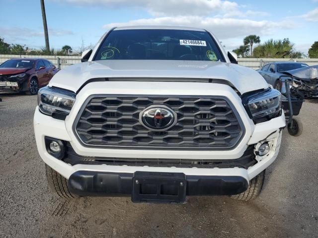 Photo 4 VIN: 3TYCZ5AN6PT105809 - TOYOTA TACOMA DOU 