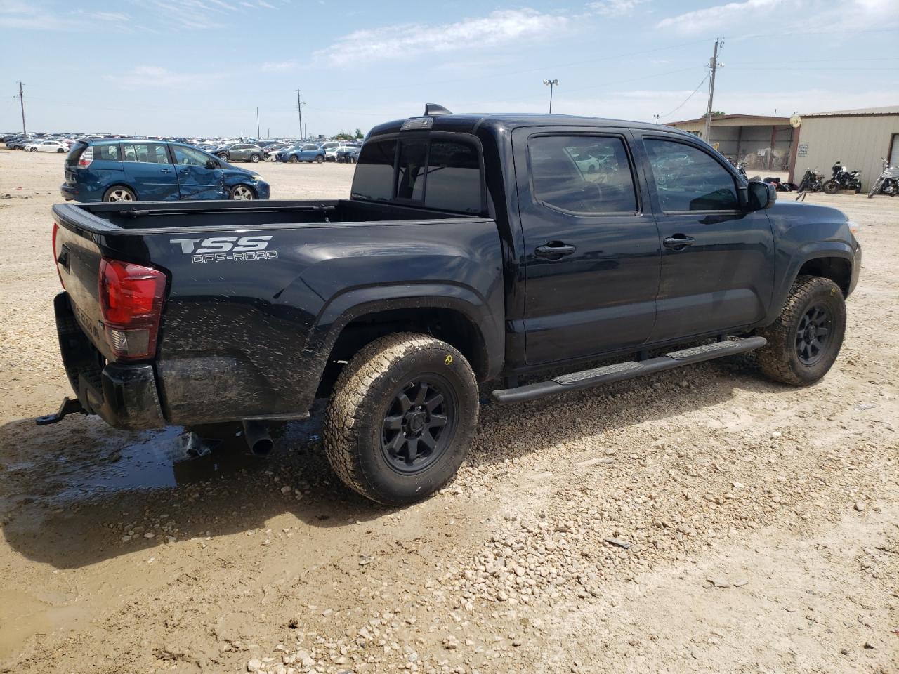 Photo 2 VIN: 3TYCZ5AN6PT153939 - TOYOTA TACOMA DOU 