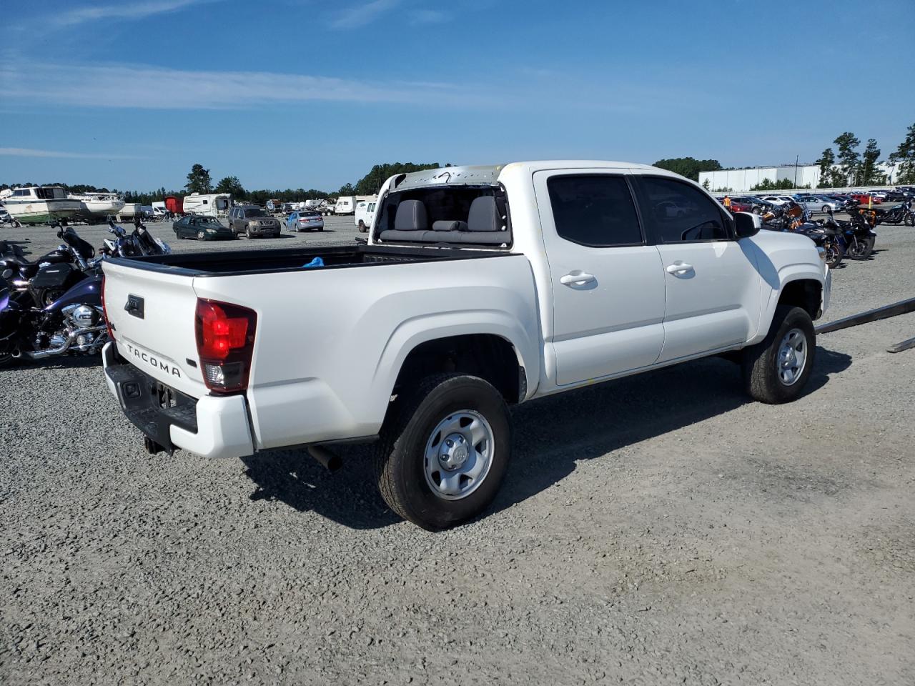 Photo 2 VIN: 3TYCZ5AN7MT049620 - TOYOTA TACOMA 