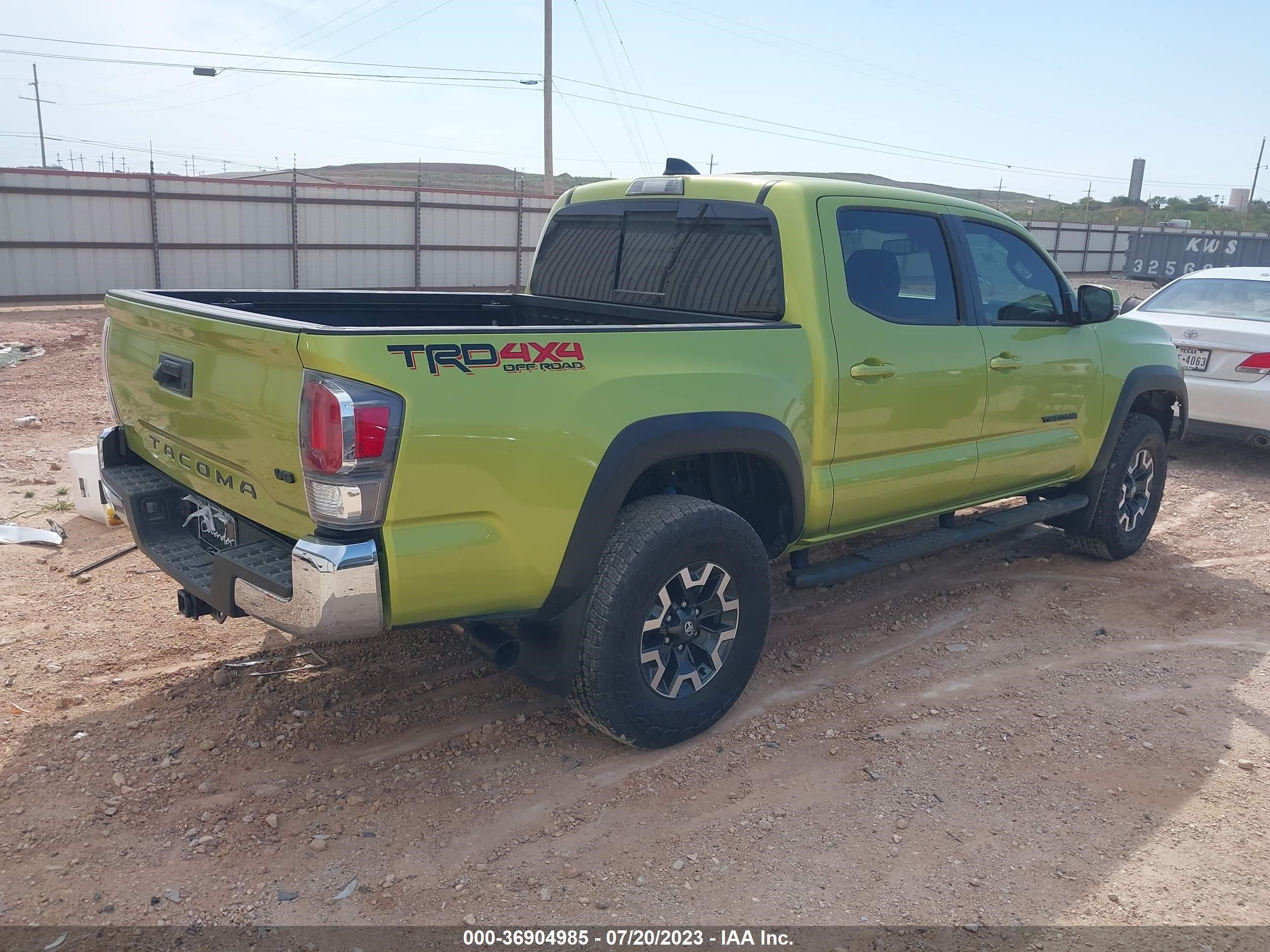 Photo 3 VIN: 3TYCZ5AN9PT132793 - TOYOTA TACOMA 