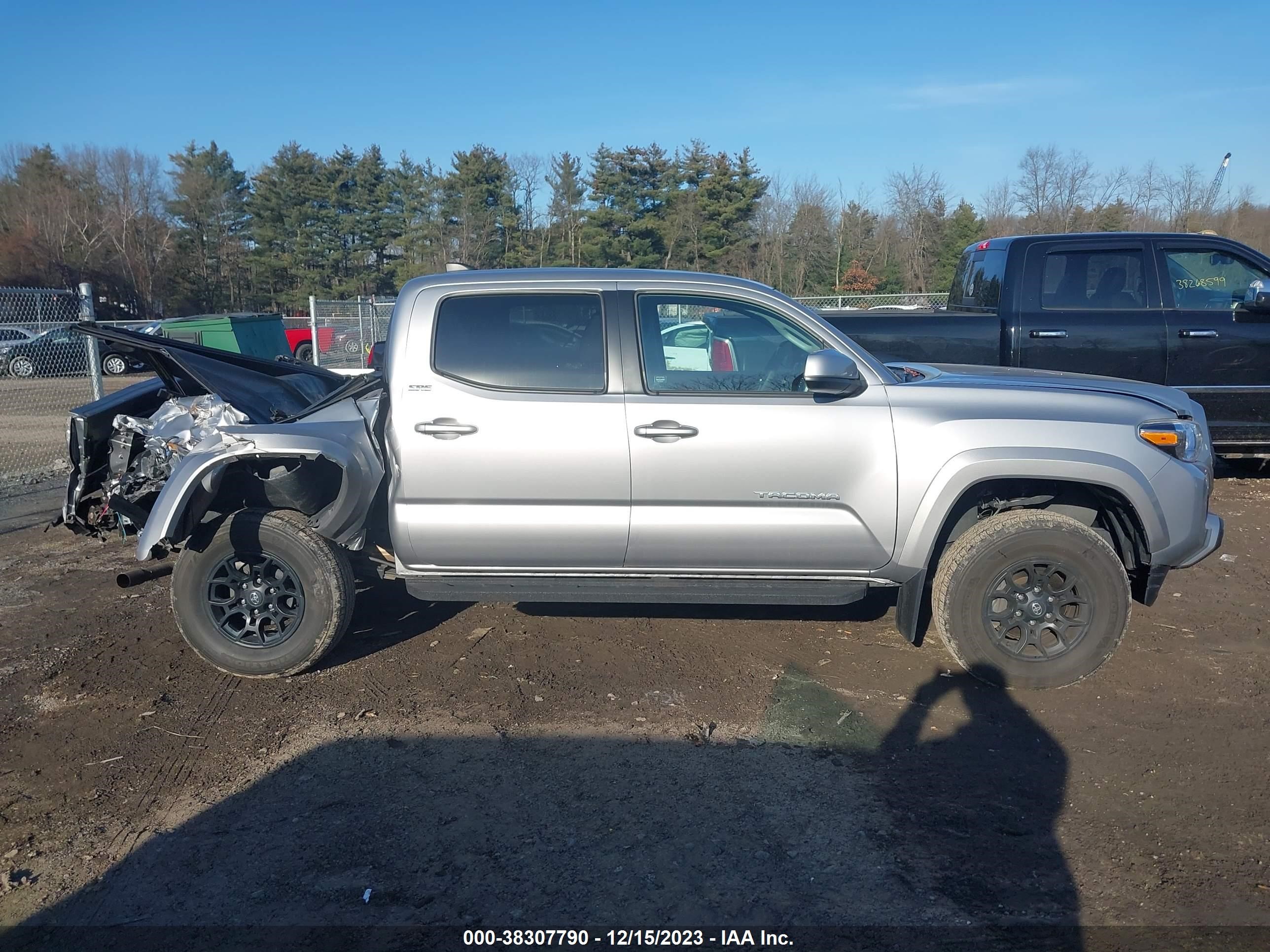 Photo 12 VIN: 3TYCZ5ANXMT040751 - TOYOTA TACOMA 