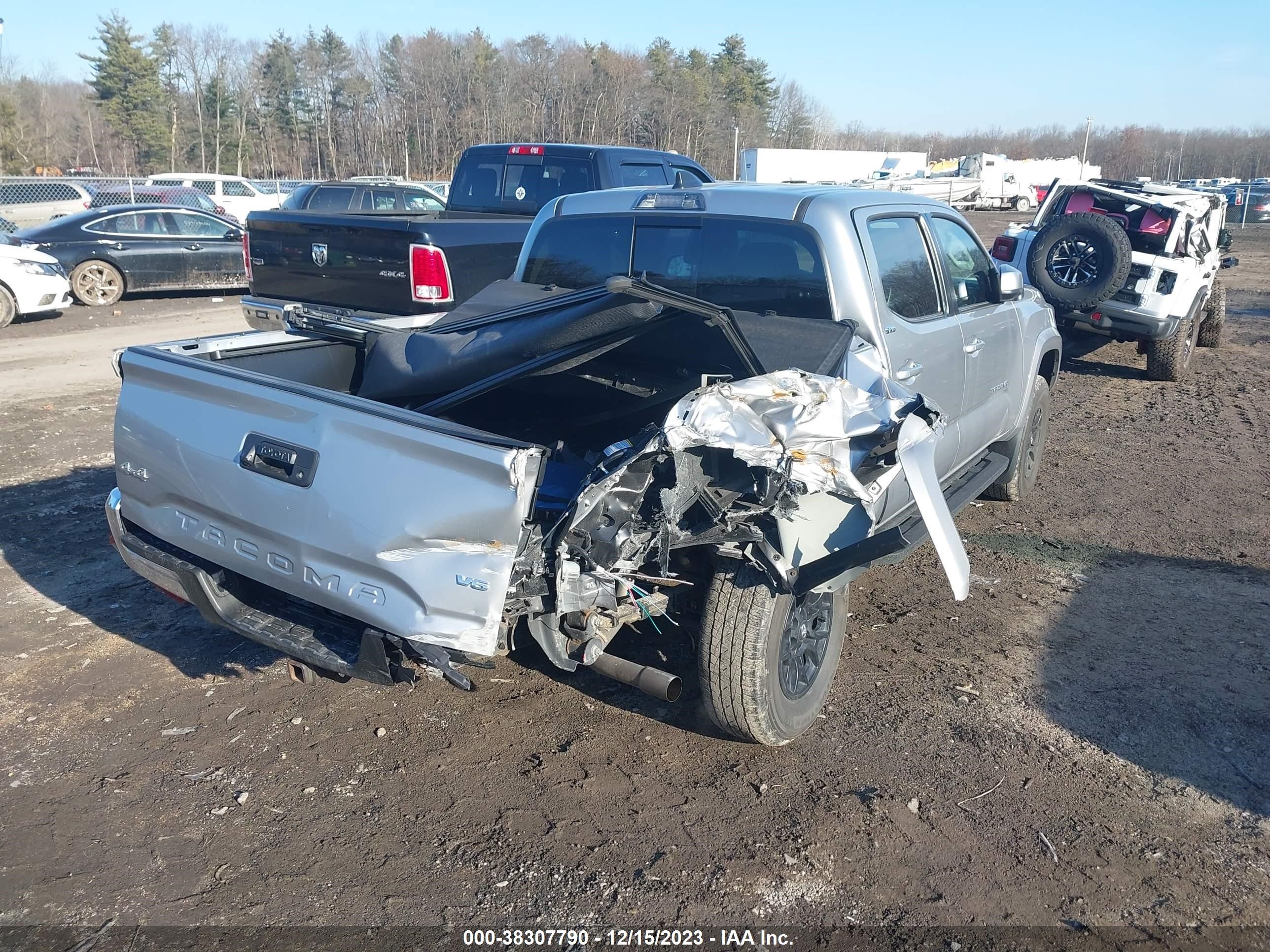 Photo 5 VIN: 3TYCZ5ANXMT040751 - TOYOTA TACOMA 