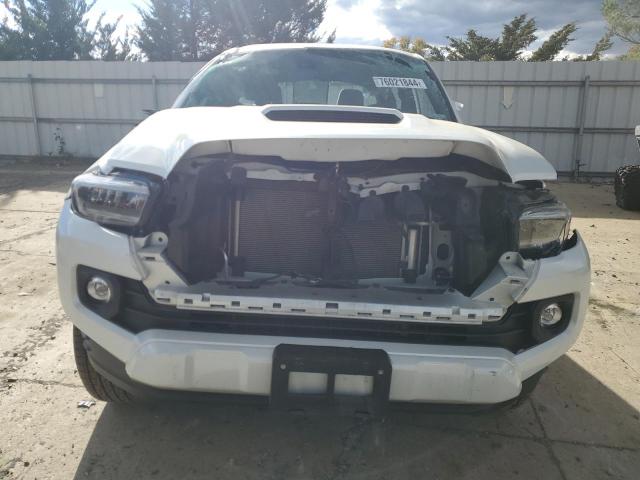 Photo 4 VIN: 3TYCZ5ANXPT156729 - TOYOTA TACOMA DOU 