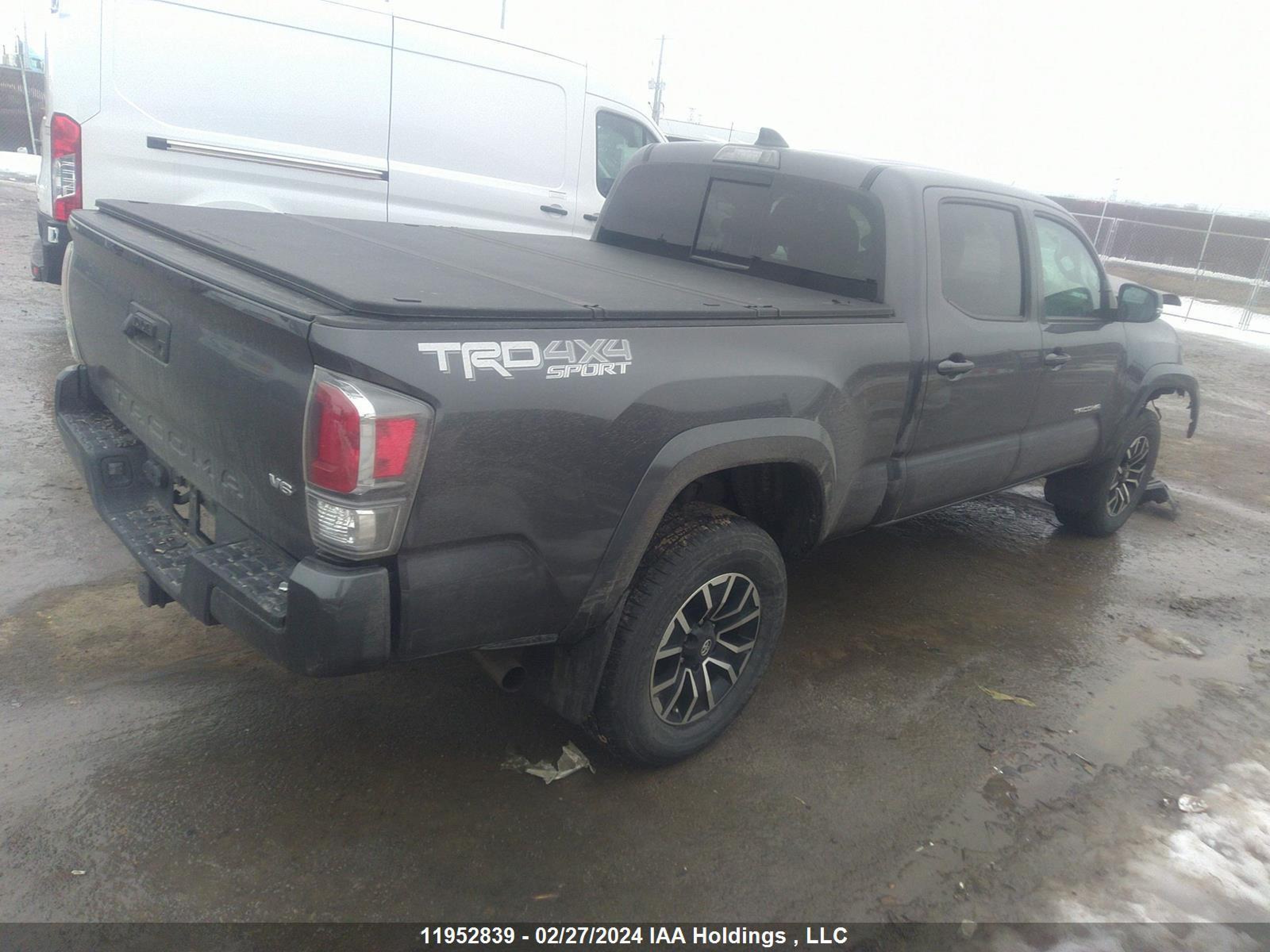 Photo 3 VIN: 3TYDZ5BN2NT012558 - TOYOTA TACOMA 