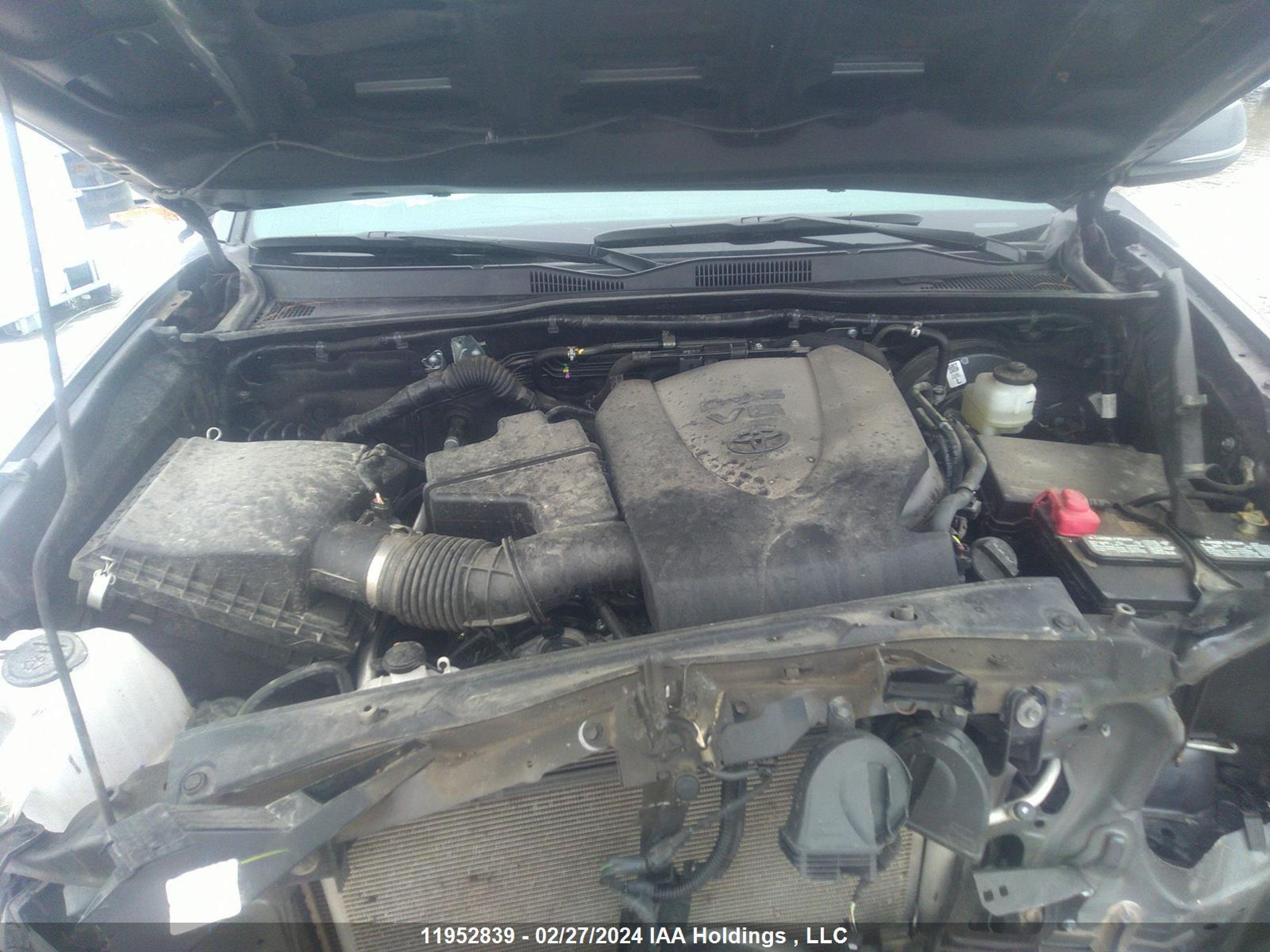 Photo 9 VIN: 3TYDZ5BN2NT012558 - TOYOTA TACOMA 