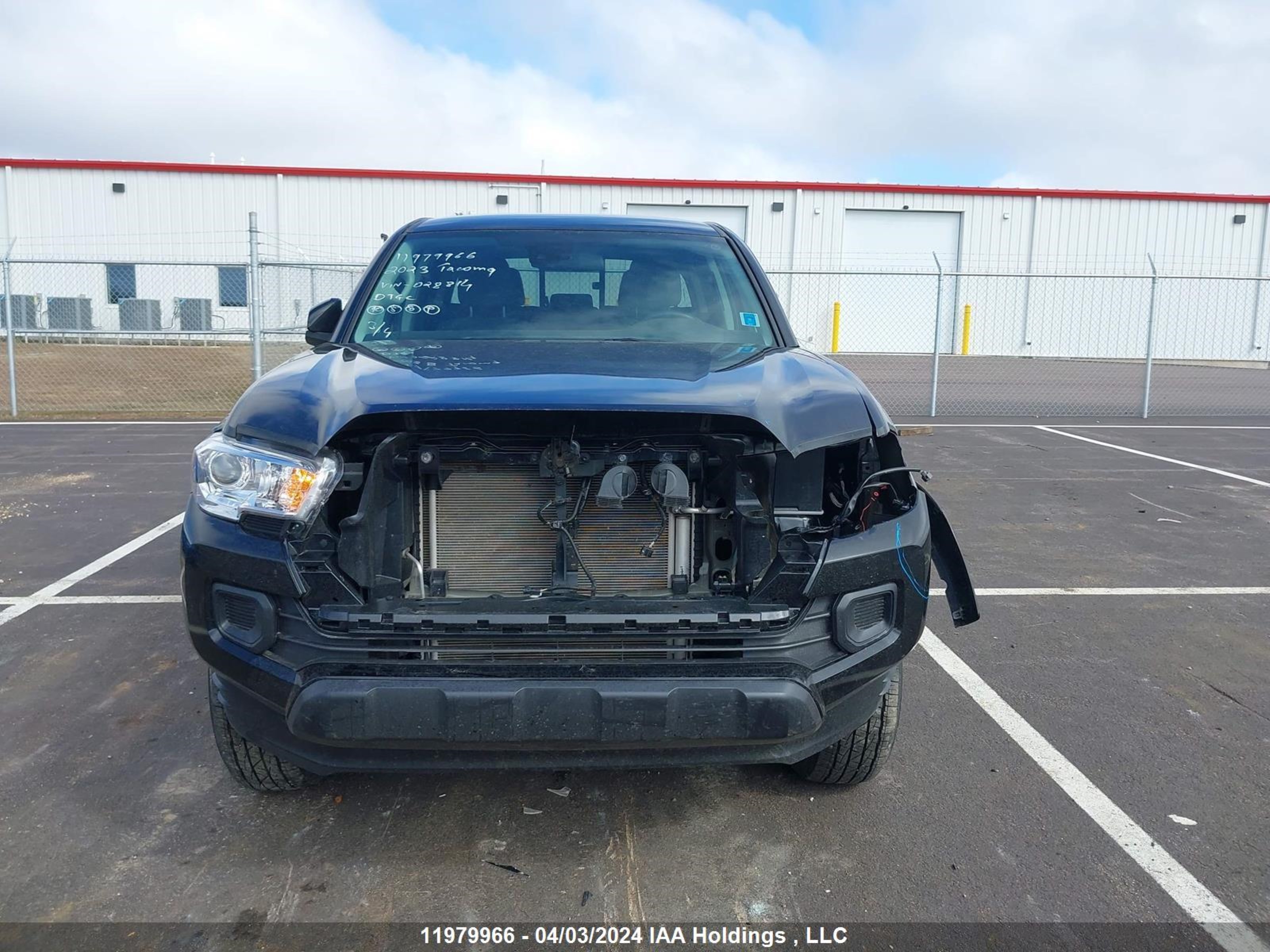 Photo 12 VIN: 3TYDZ5BN4PT028814 - TOYOTA TACOMA 