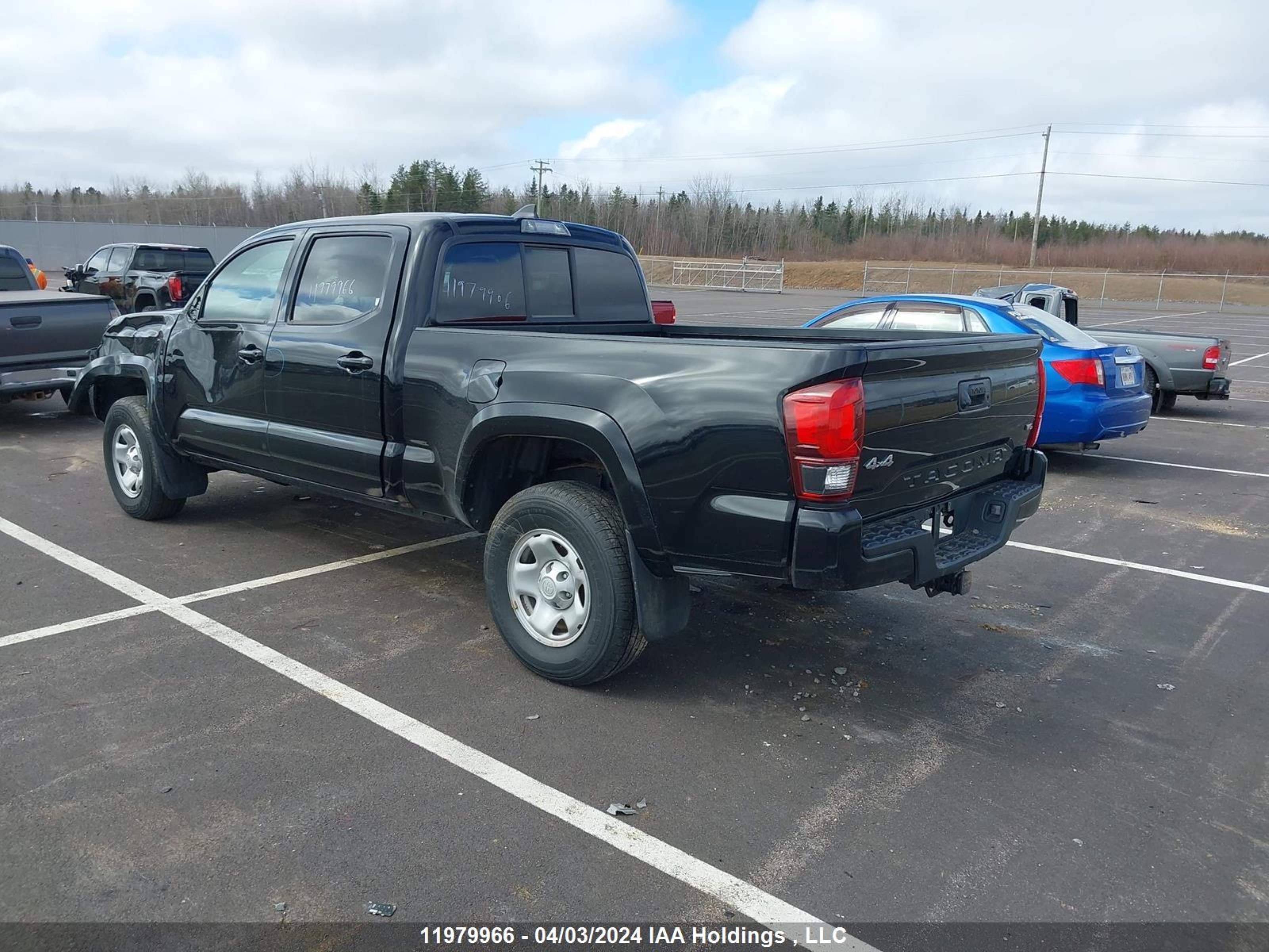 Photo 2 VIN: 3TYDZ5BN4PT028814 - TOYOTA TACOMA 