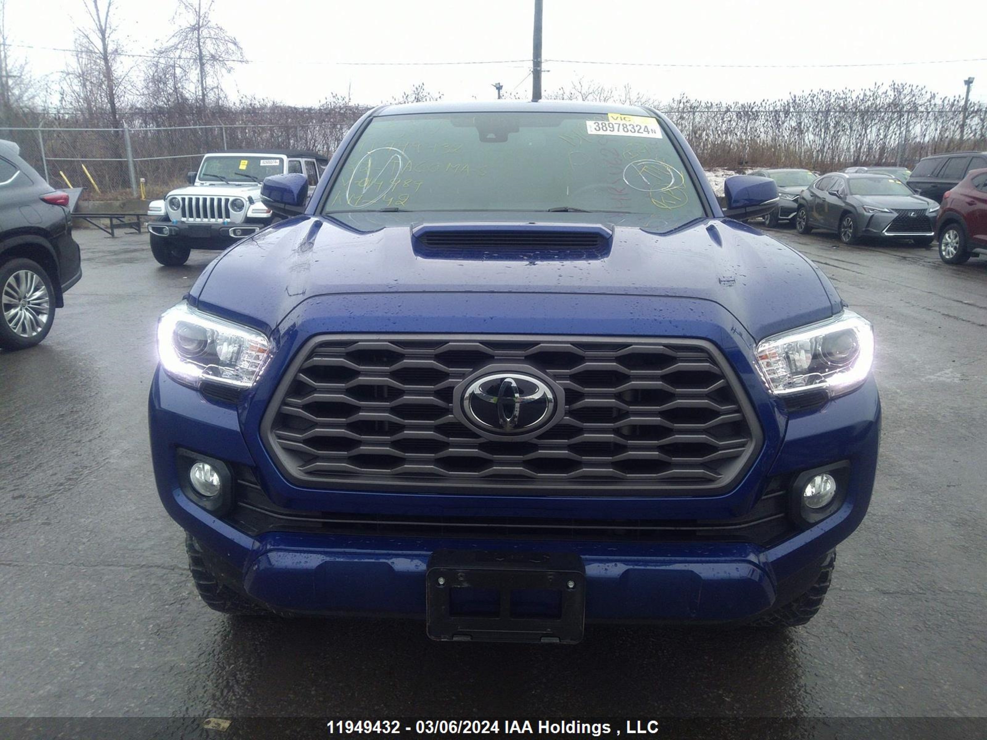 Photo 12 VIN: 3TYDZ5BN6NT014989 - TOYOTA TACOMA 