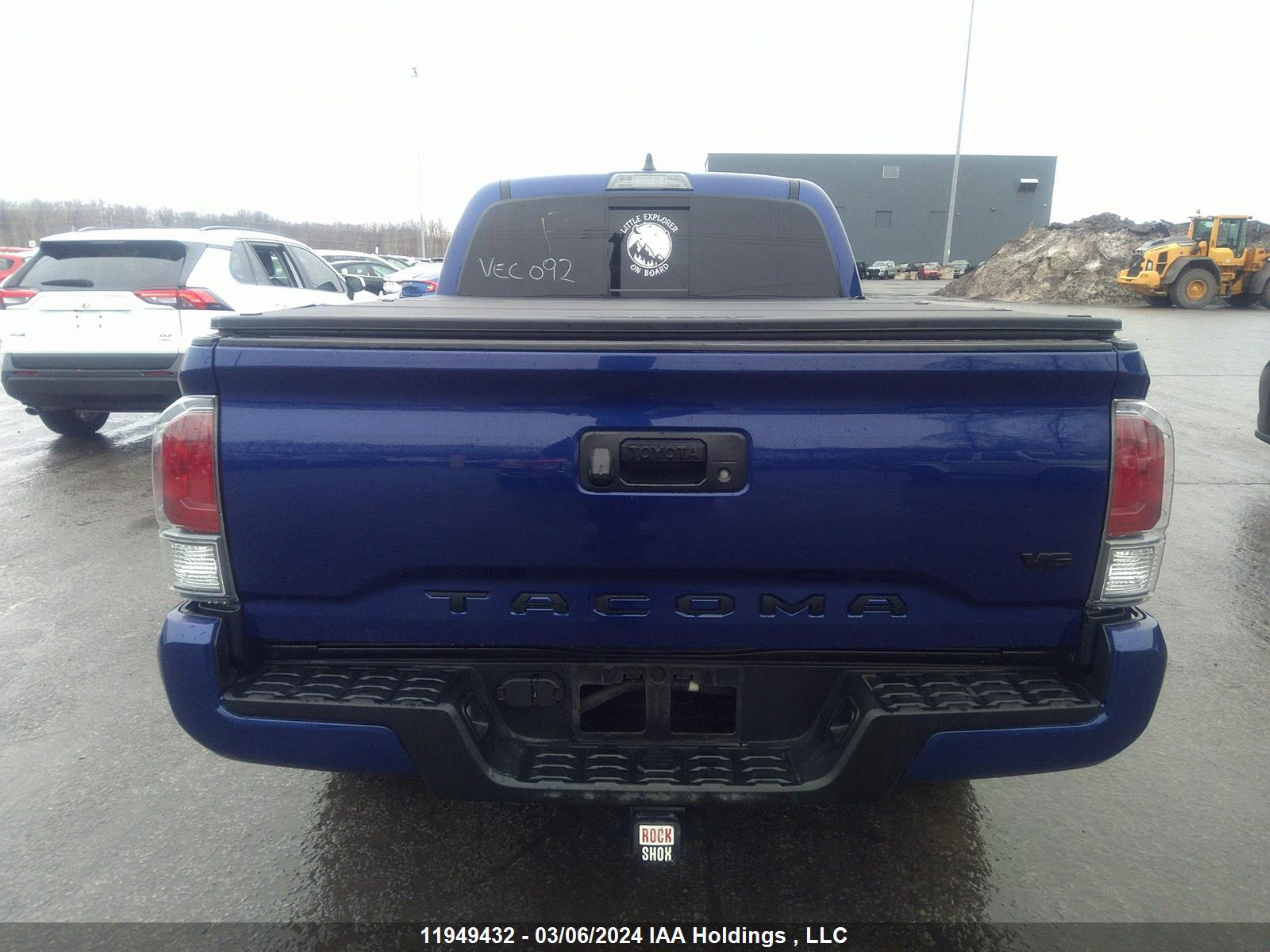 Photo 16 VIN: 3TYDZ5BN6NT014989 - TOYOTA TACOMA 