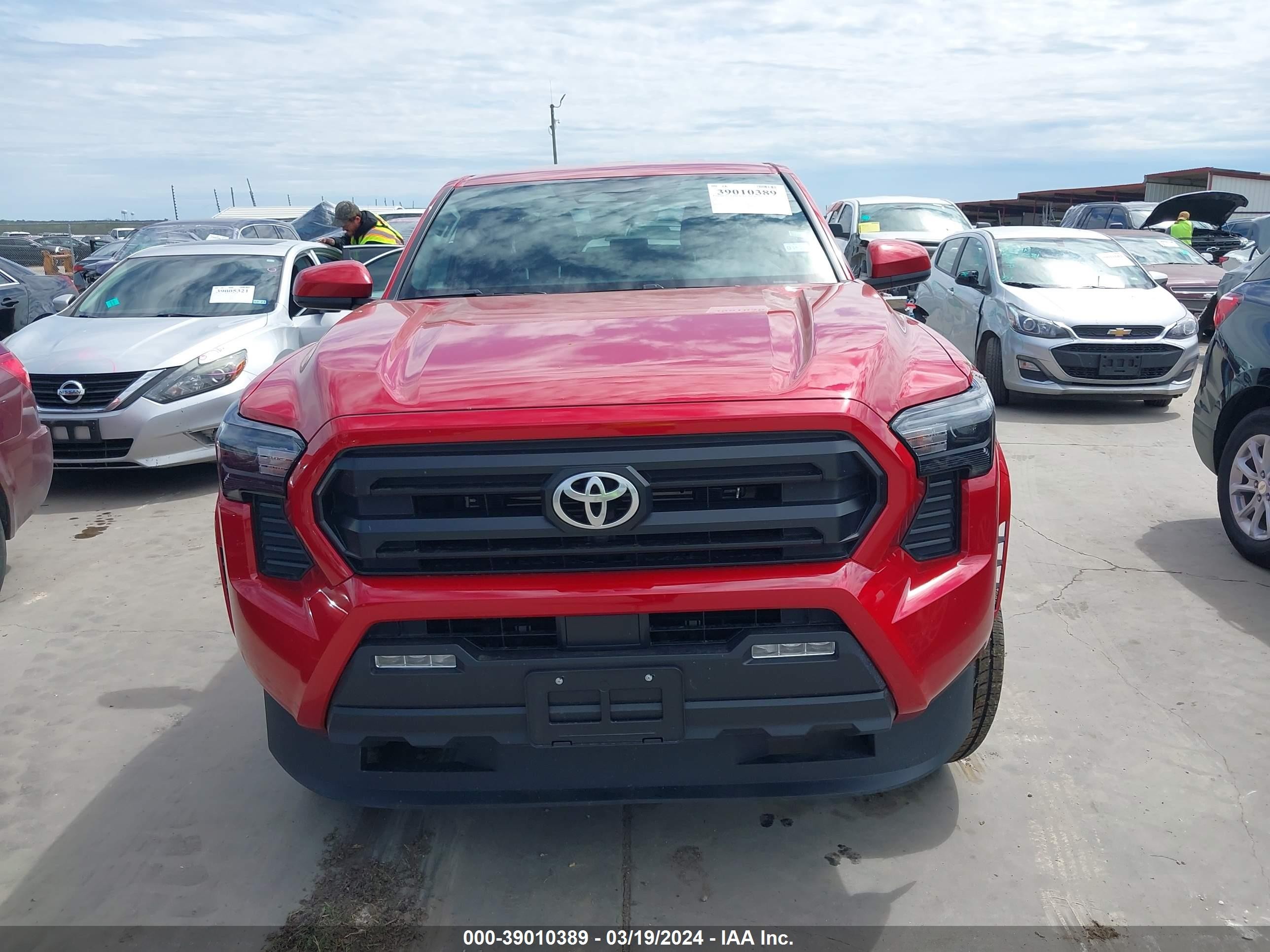 Photo 11 VIN: 3TYKB5FN7RT001356 - TOYOTA TACOMA 