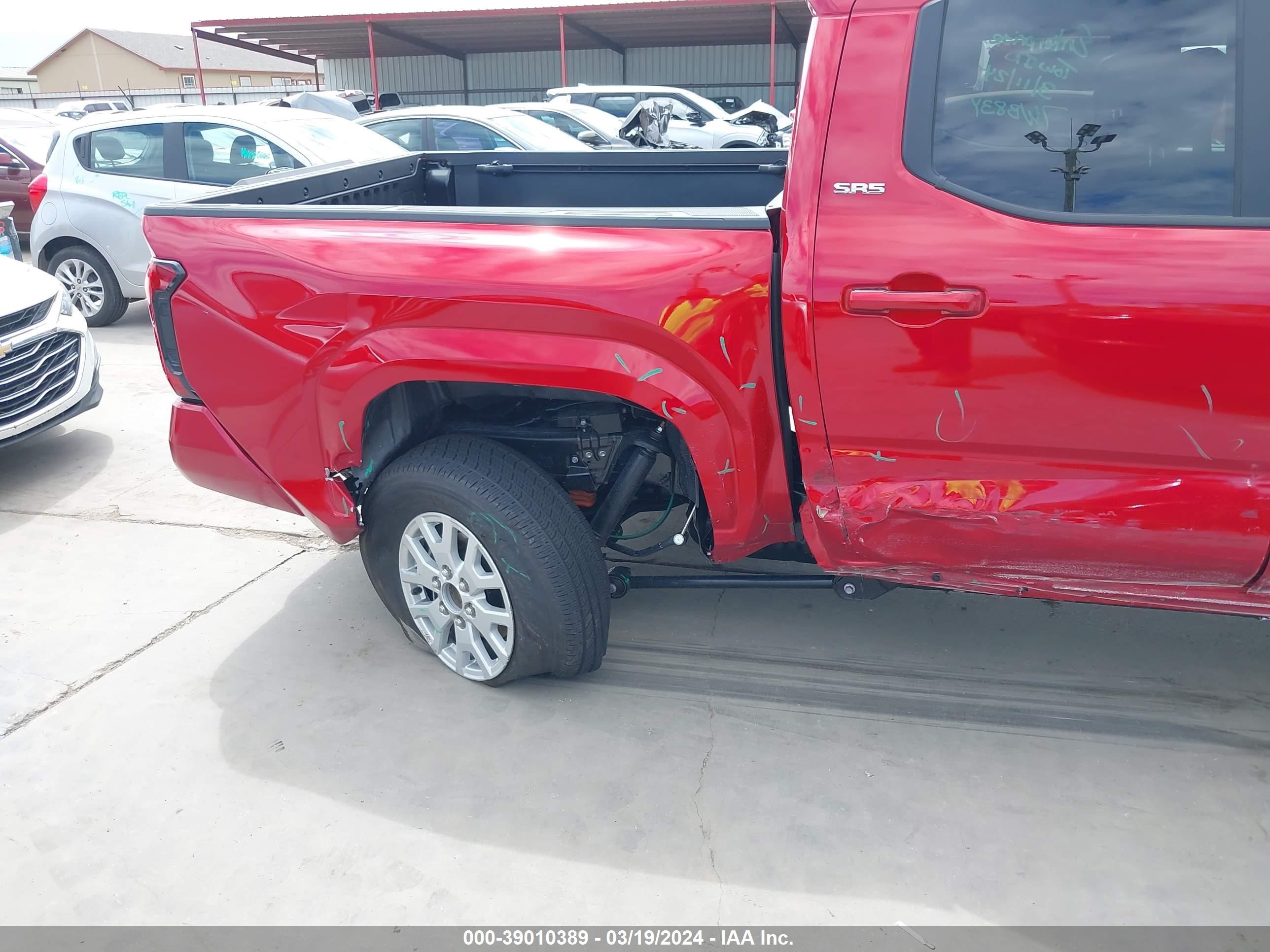 Photo 5 VIN: 3TYKB5FN7RT001356 - TOYOTA TACOMA 