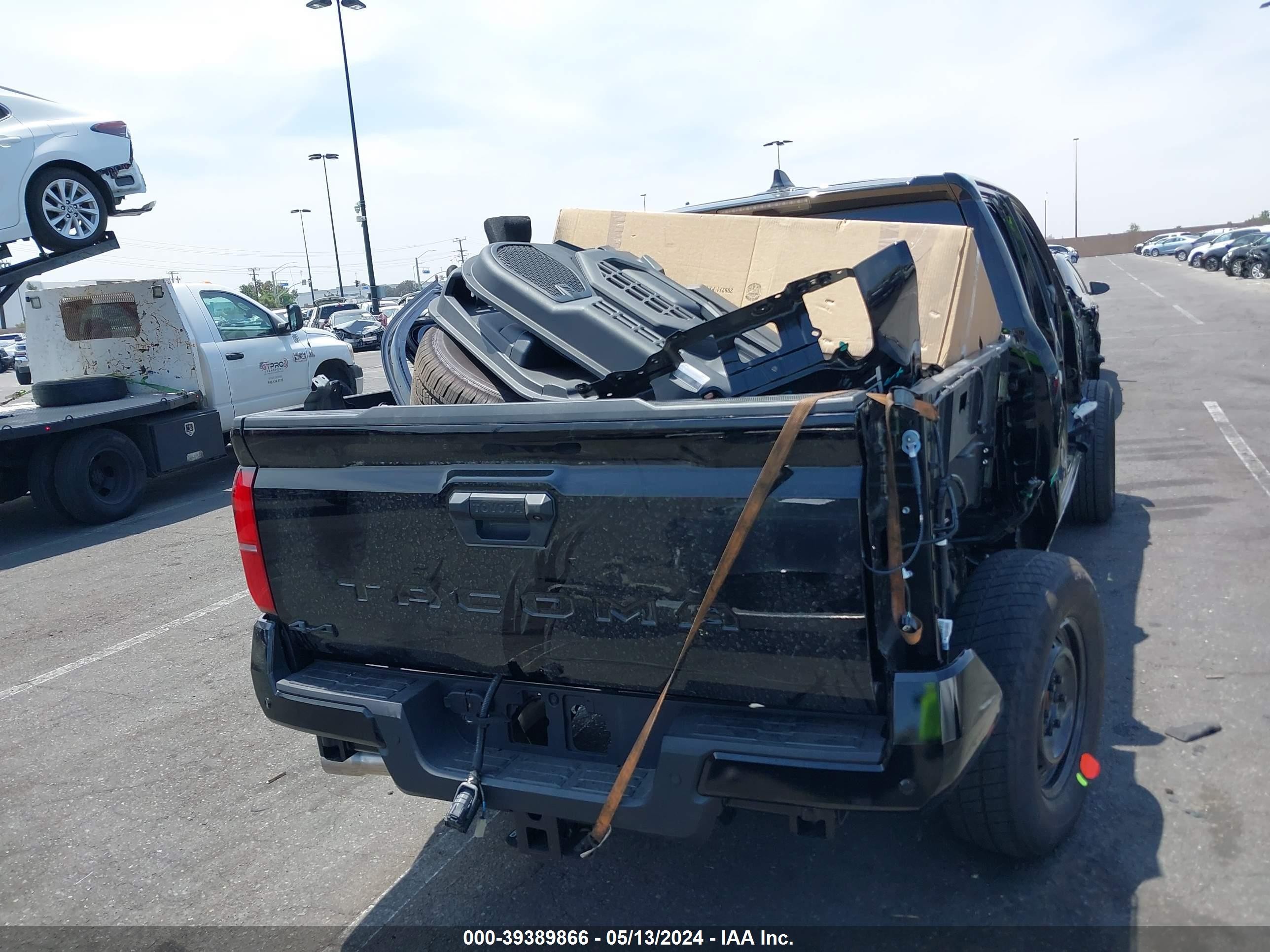 Photo 16 VIN: 3TYLB5JN2RT004080 - TOYOTA TACOMA 