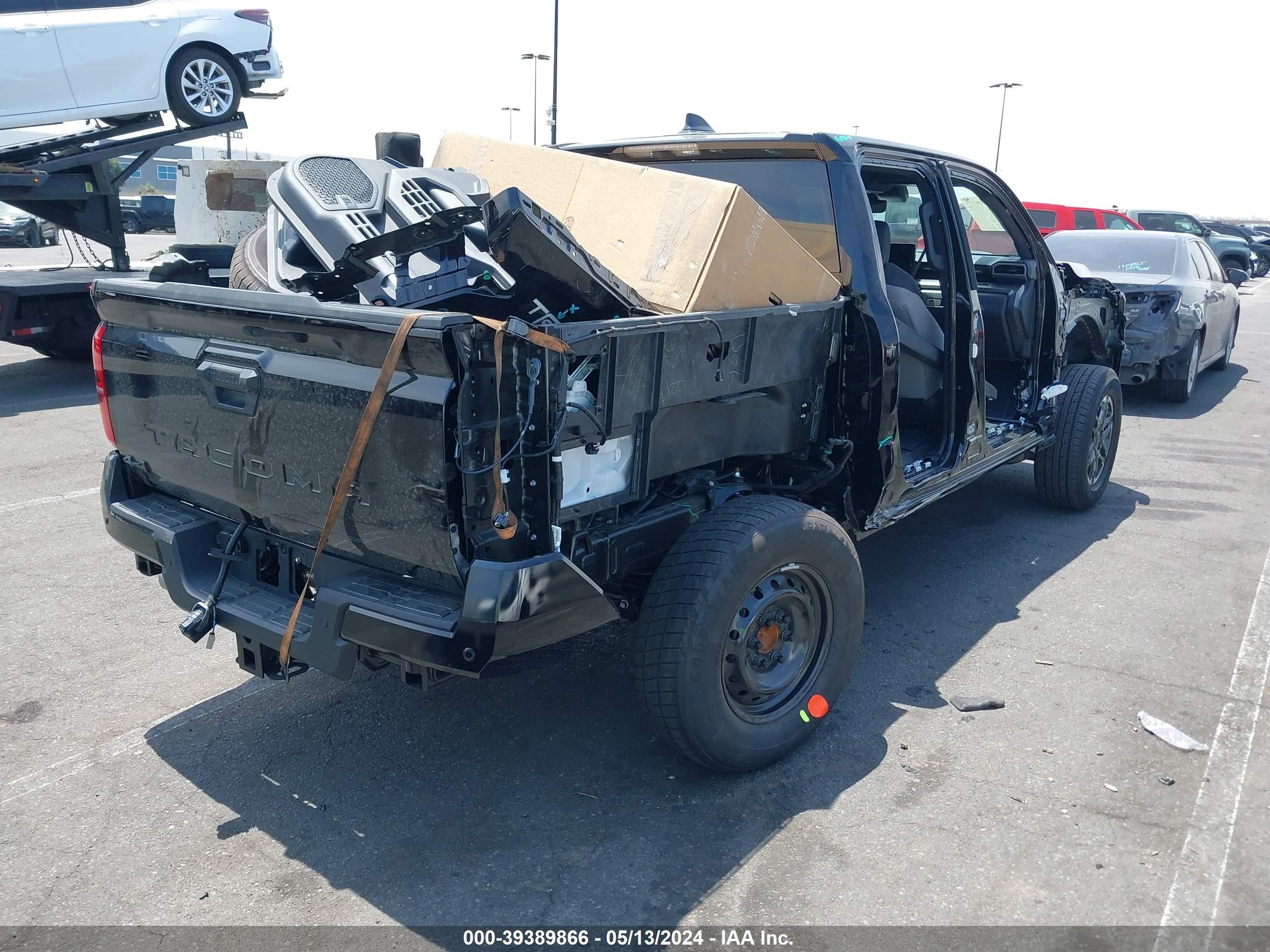 Photo 3 VIN: 3TYLB5JN2RT004080 - TOYOTA TACOMA 