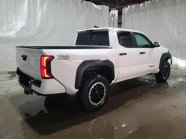 Photo 2 VIN: 3TYLB5JN6RT017043 - TOYOTA TACOMA DOU 