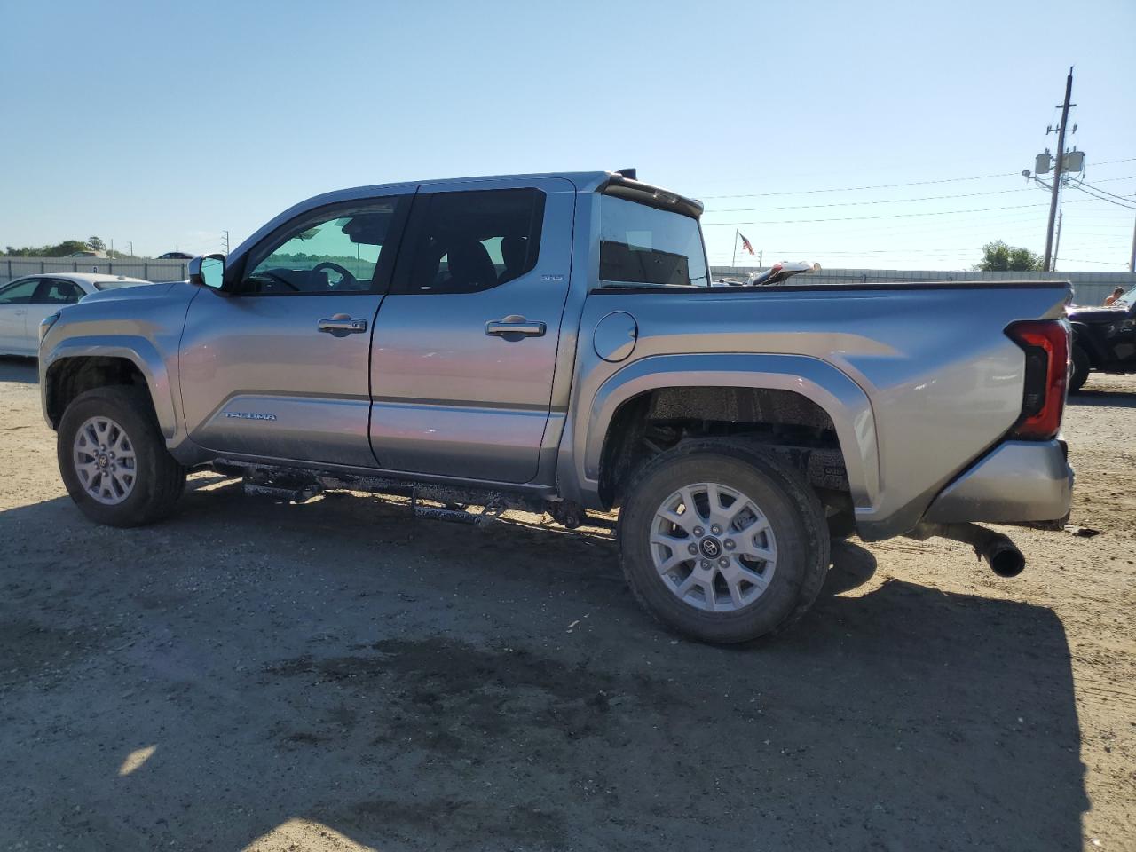 Photo 1 VIN: 3TYLB5JN8RT011437 - TOYOTA TACOMA DOU 