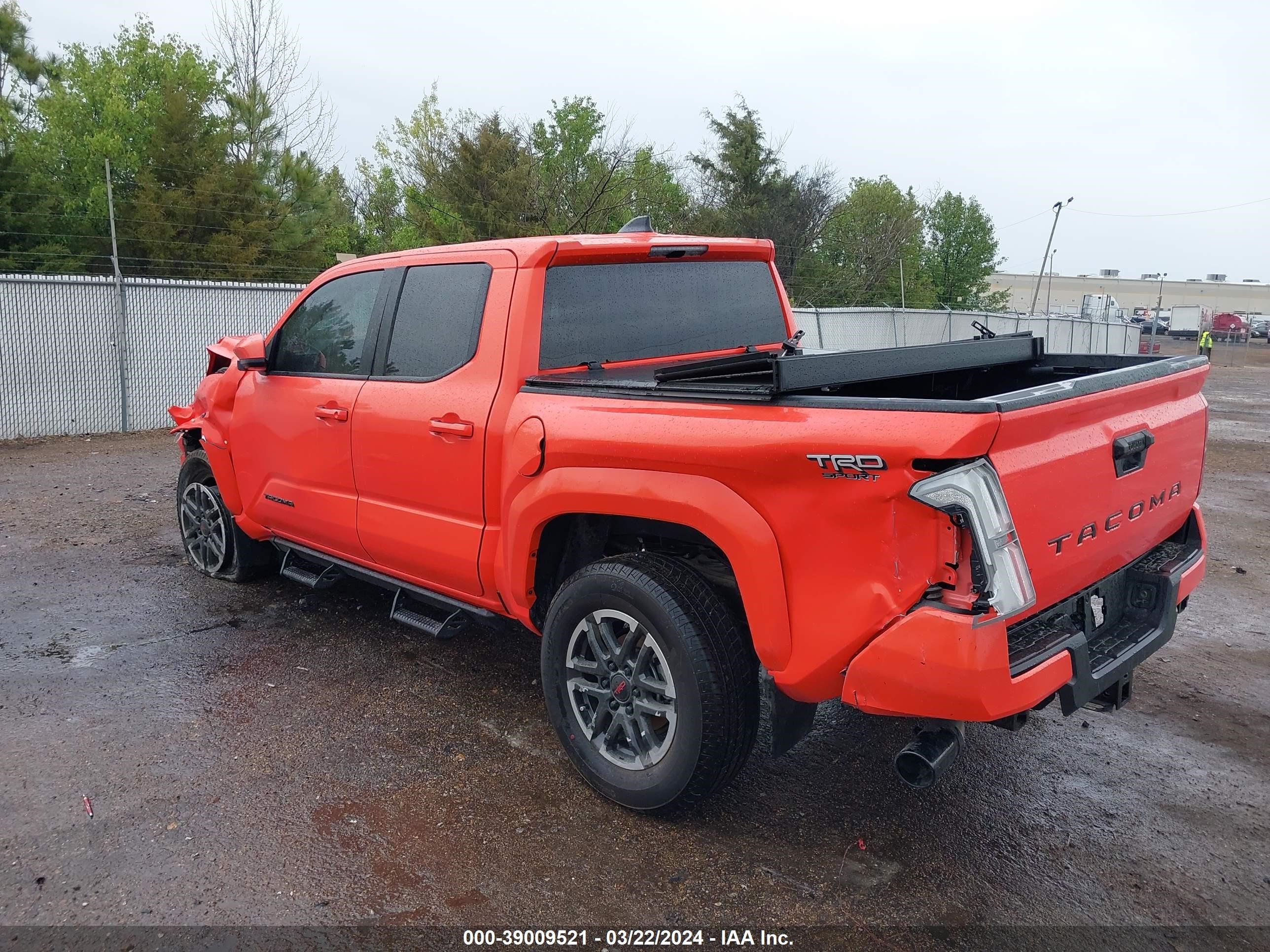 Photo 2 VIN: 3TYLB5JN9RT003282 - TOYOTA TACOMA 