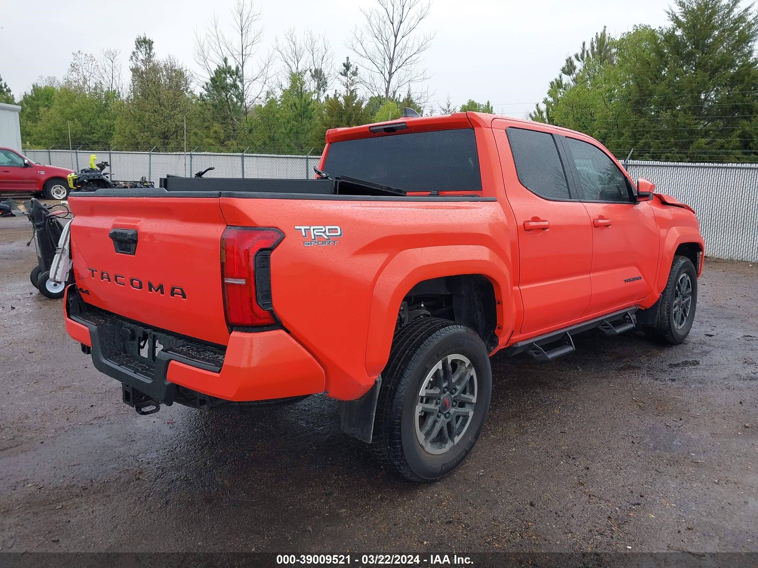 Photo 3 VIN: 3TYLB5JN9RT003282 - TOYOTA TACOMA 