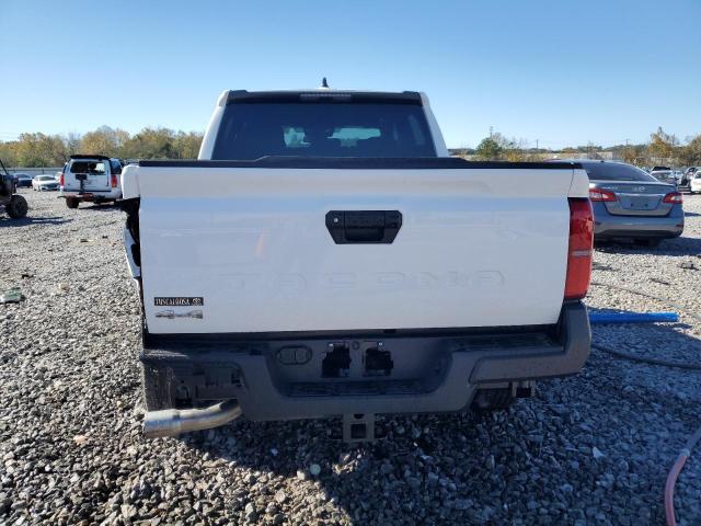 Photo 5 VIN: 3TYLD5KN3RT006011 - TOYOTA TACOMA DOU 