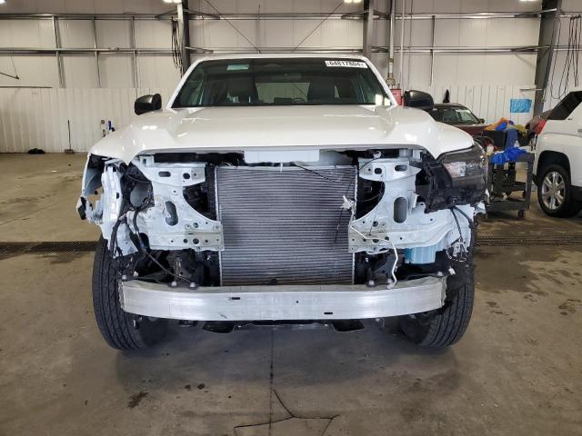 Photo 4 VIN: 3TYLD5KN6RT000090 - TOYOTA TACOMA DOU 