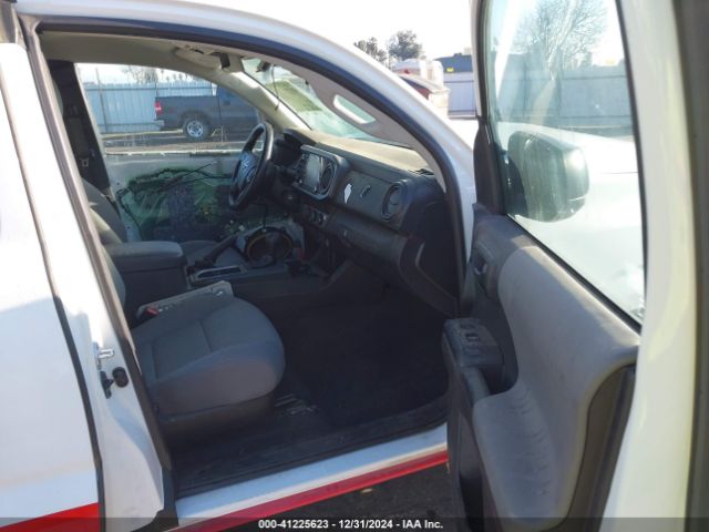 Photo 4 VIN: 3TYRX5GN1MT010495 - TOYOTA TACOMA 