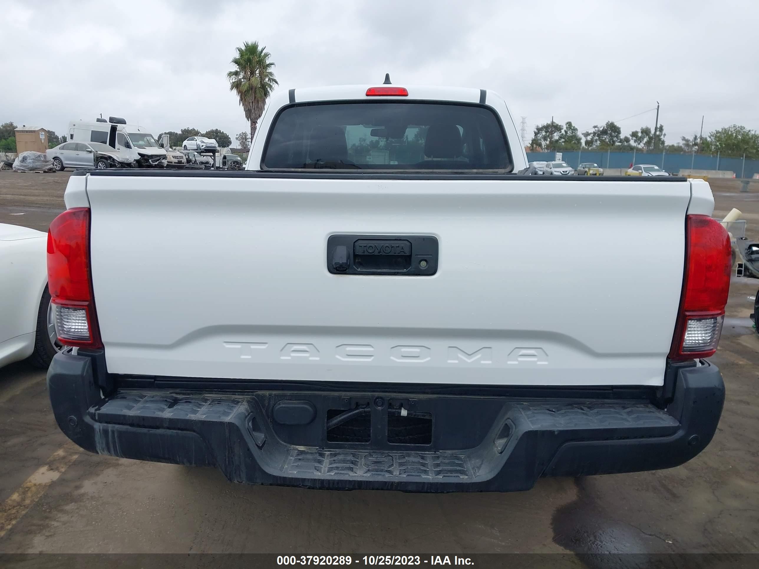 Photo 15 VIN: 3TYRX5GN5NT058079 - TOYOTA TACOMA 