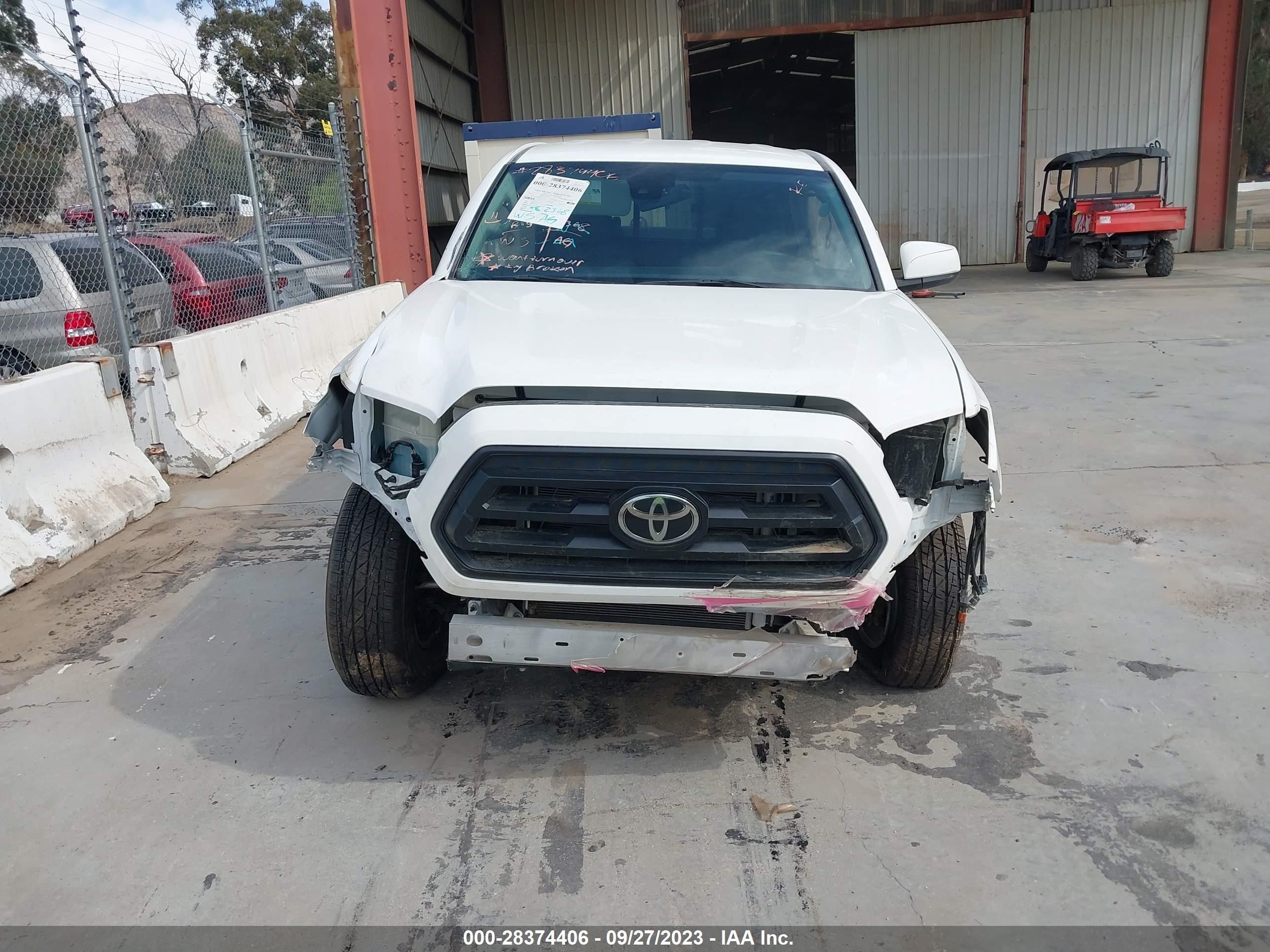 Photo 12 VIN: 3TYRX5GN7LT000620 - TOYOTA TACOMA 