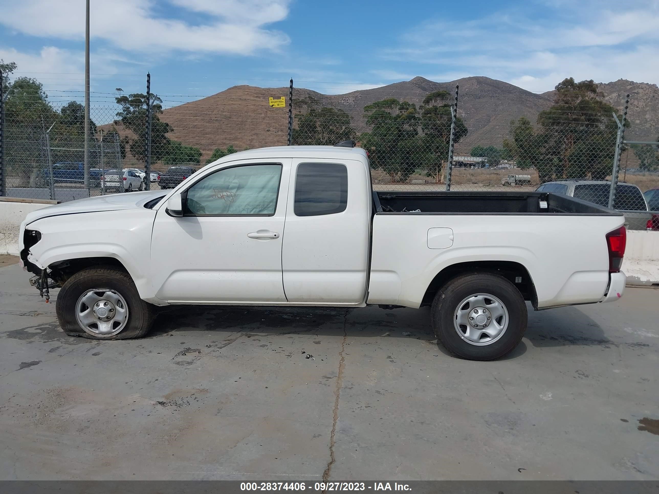 Photo 14 VIN: 3TYRX5GN7LT000620 - TOYOTA TACOMA 