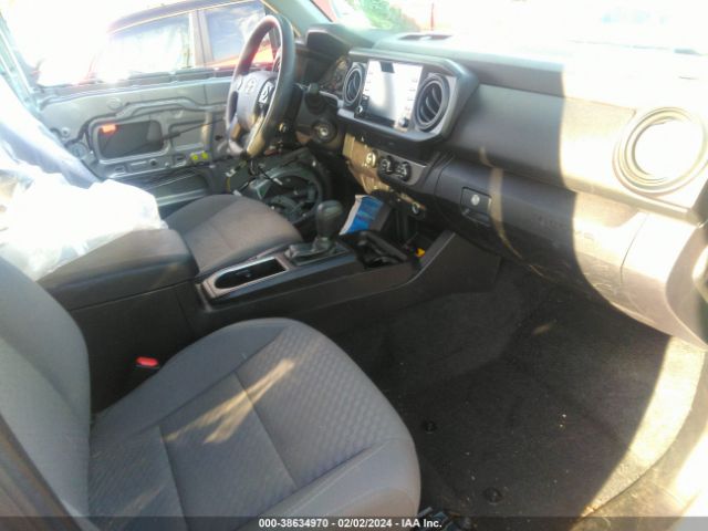 Photo 4 VIN: 3TYRX5GN7NT045639 - TOYOTA TACOMA 