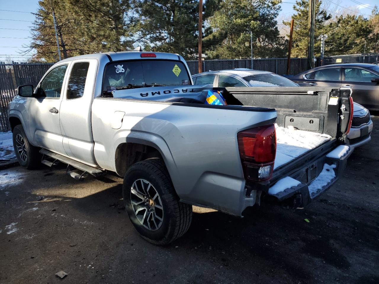 Photo 1 VIN: 3TYRX5GNXNT036871 - TOYOTA TACOMA 