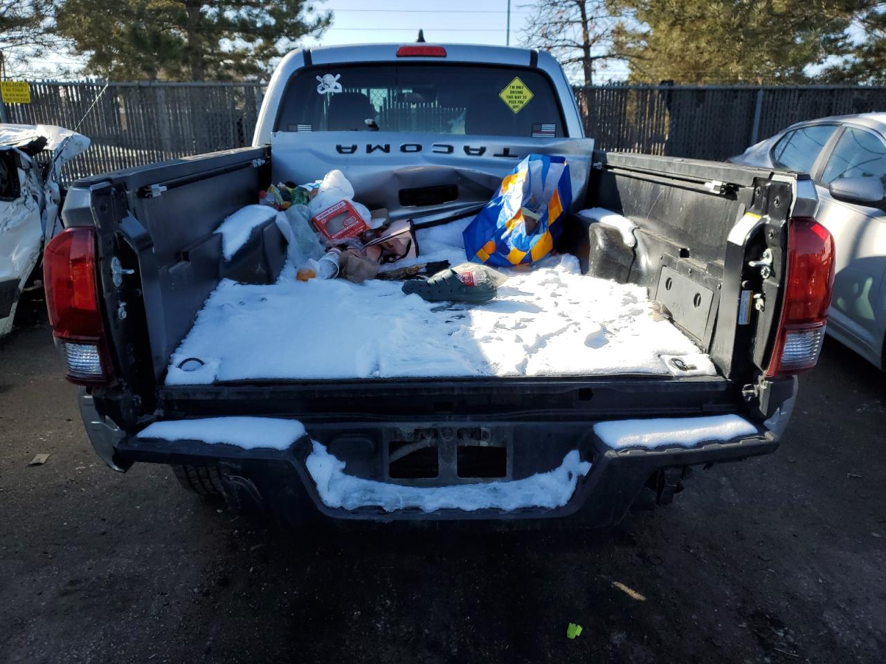 Photo 5 VIN: 3TYRX5GNXNT036871 - TOYOTA TACOMA 