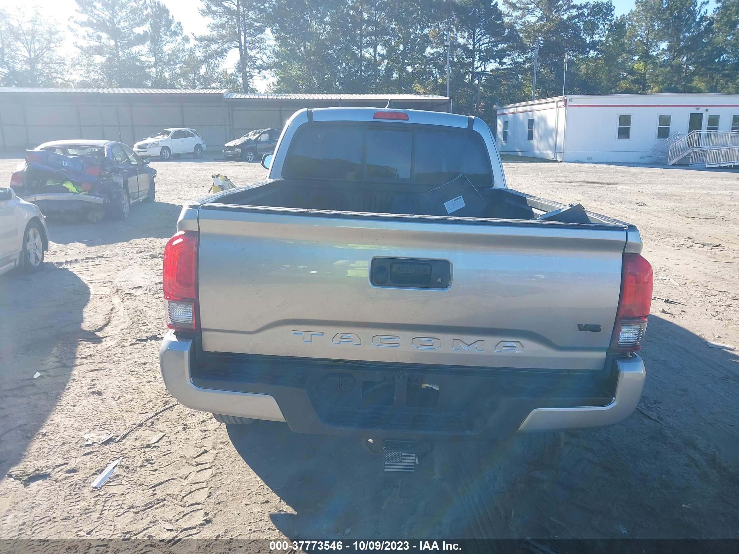 Photo 15 VIN: 3TYRZ5CNXNT015132 - TOYOTA TACOMA 