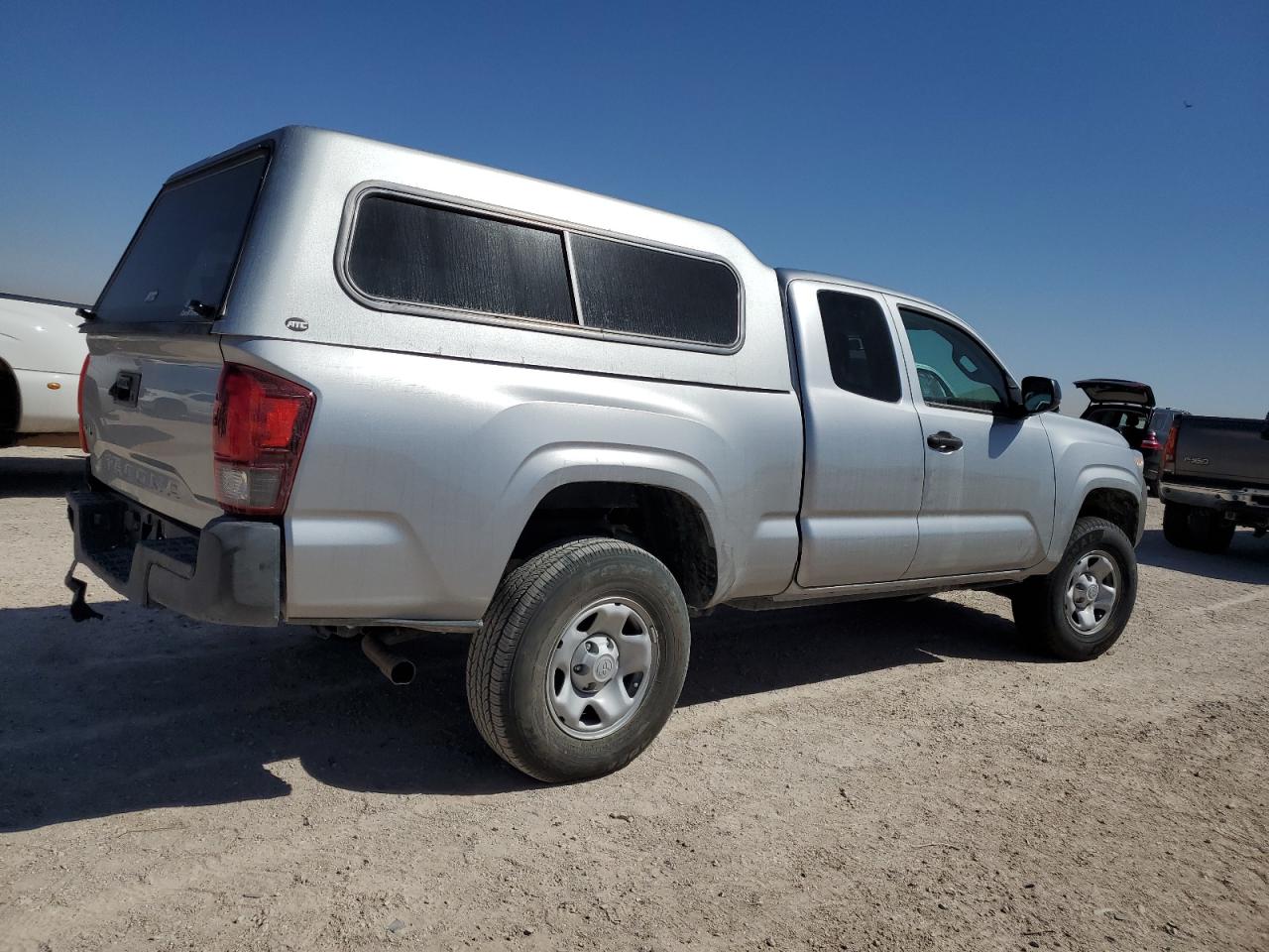 Photo 2 VIN: 3TYSX5EN0NT014219 - TOYOTA TACOMA 