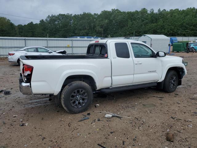 Photo 2 VIN: 3TYSX5EN4NT011940 - TOYOTA TACOMA ACC 